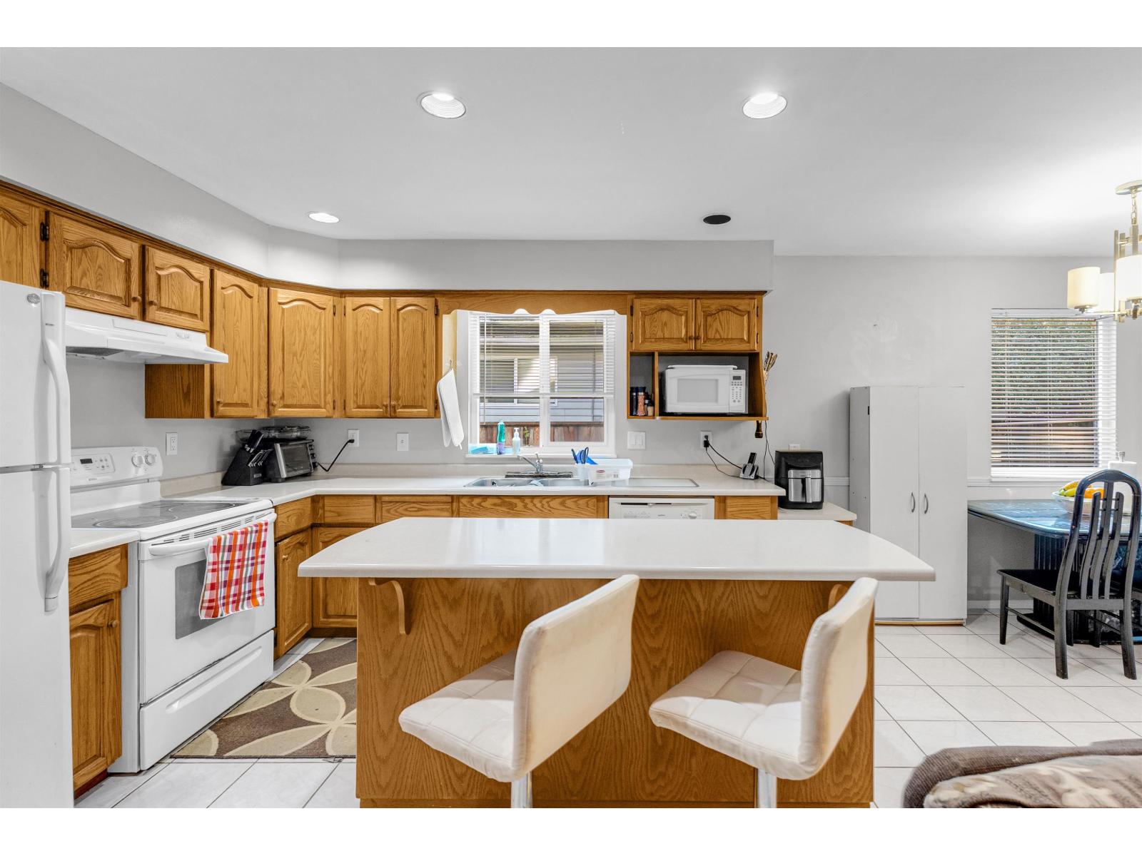 12905 65 Avenue, Surrey, British Columbia  V3W 9H4 - Photo 5 - R3070990