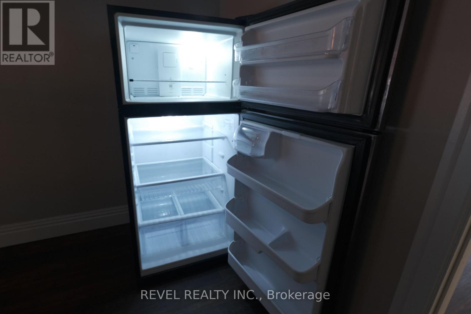 #4 - 348 Simcoe Street N, Peterborough, Ontario  L1G 4T6 - Photo 11 - X12595858