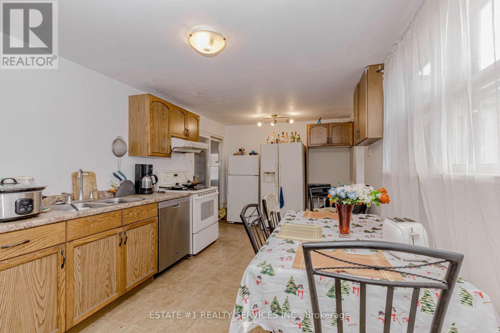 107 Dover Road, Welland, Ontario  L3B 2V1 - Photo 14 - X12595914