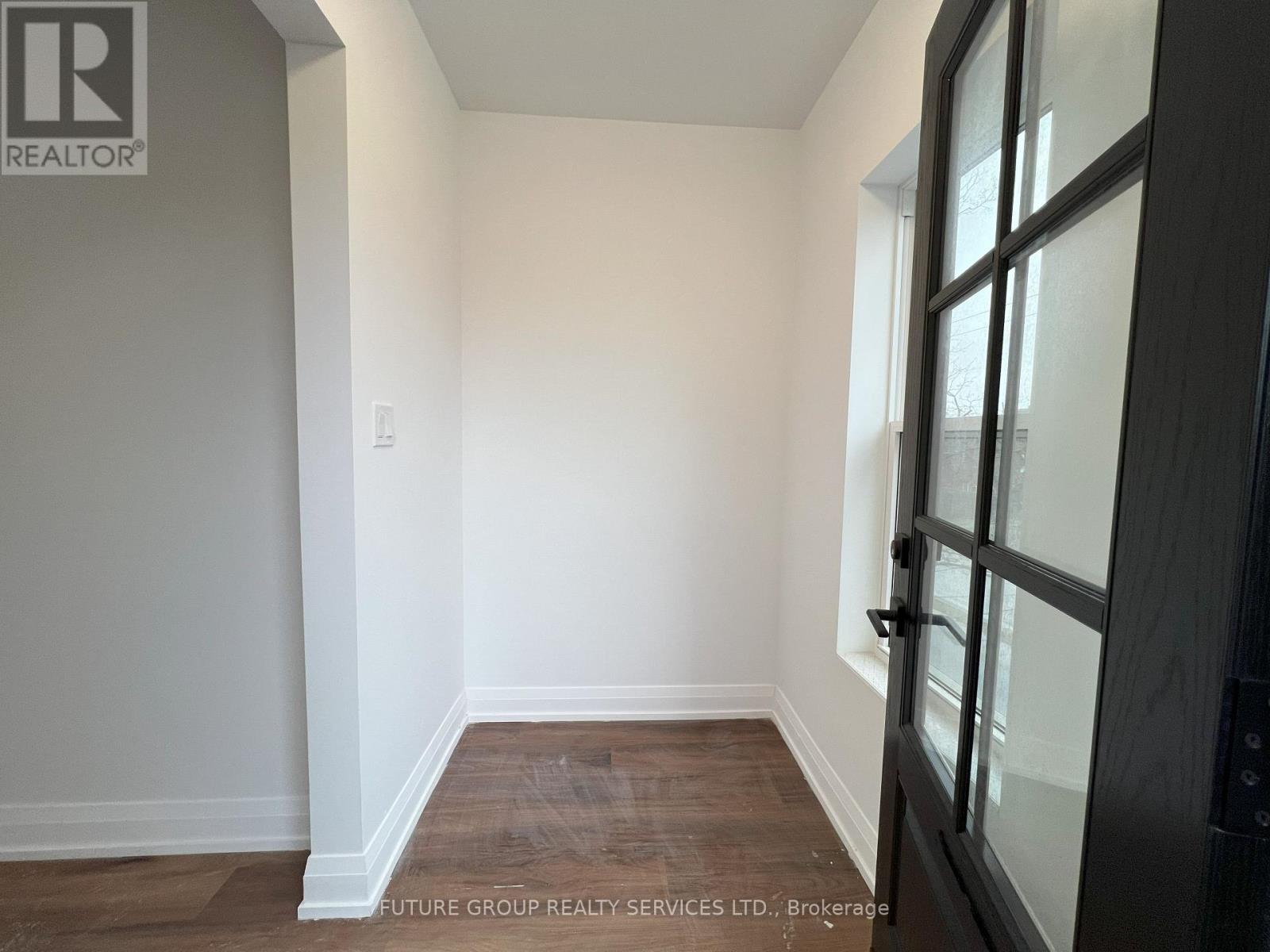 3 - 4876 Simcoe Street, Niagara Falls, Ontario  L2E 1V9 - Photo 14 - X12595936