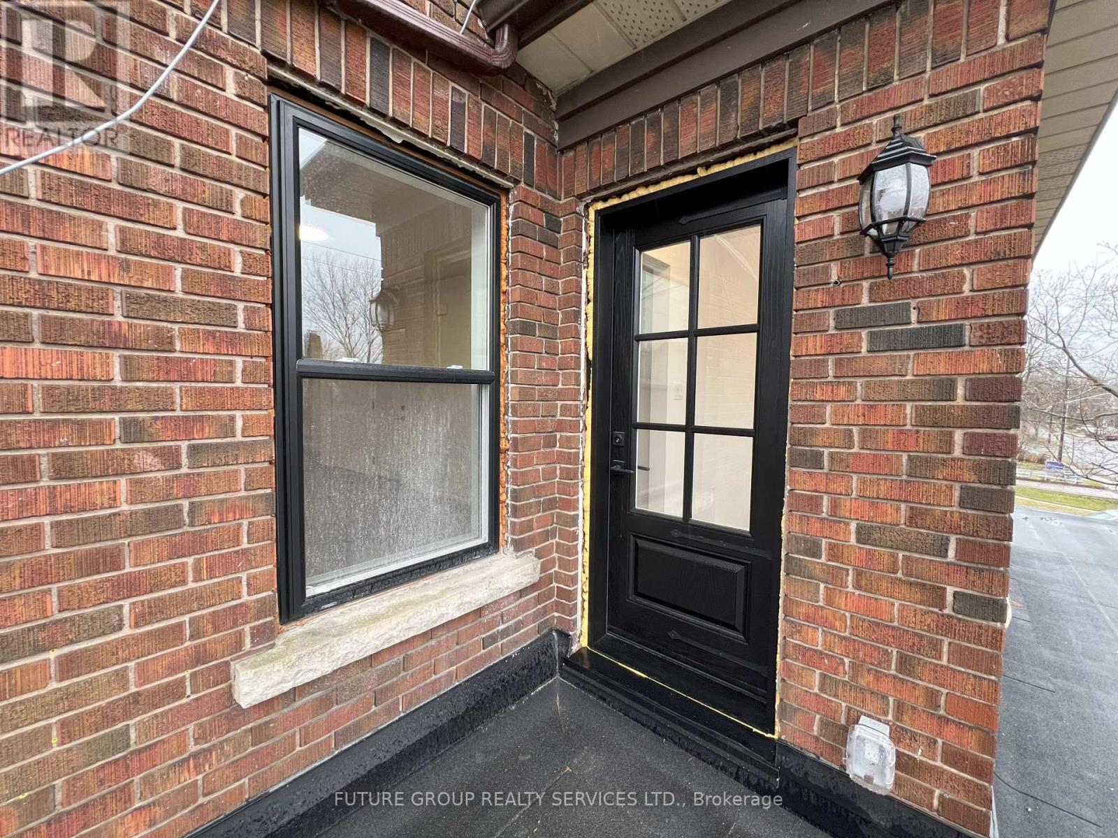 3 - 4876 Simcoe Street, Niagara Falls, Ontario  L2E 1V9 - Photo 15 - X12595936