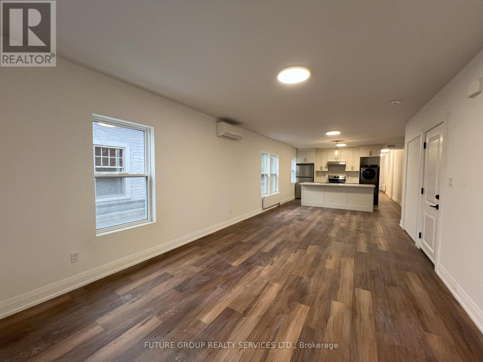 3 - 4876 Simcoe Street, Niagara Falls, Ontario  L2E 1V9 - Photo 2 - X12595936