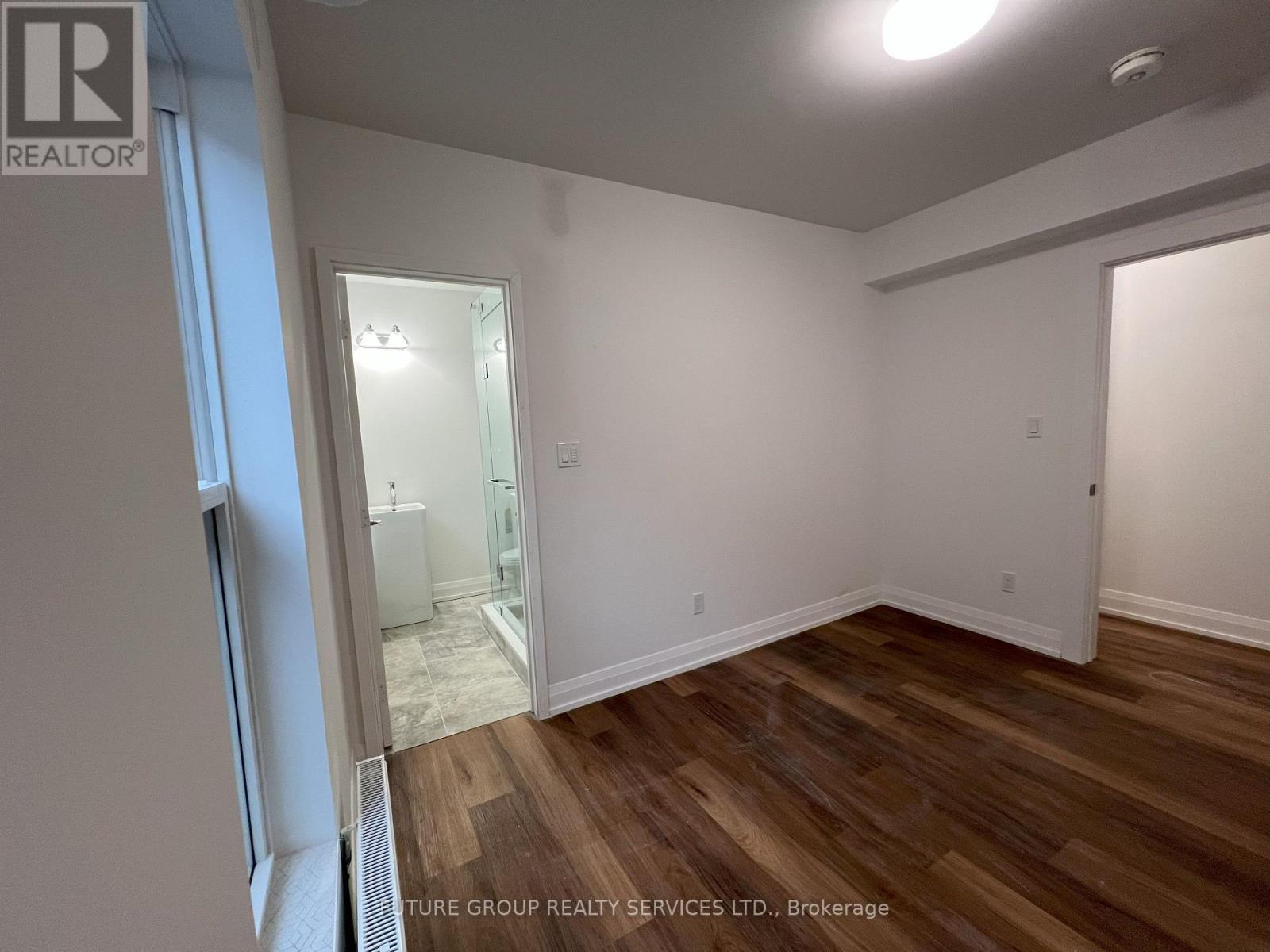 3 - 4876 Simcoe Street, Niagara Falls, Ontario  L2E 1V9 - Photo 7 - X12595936
