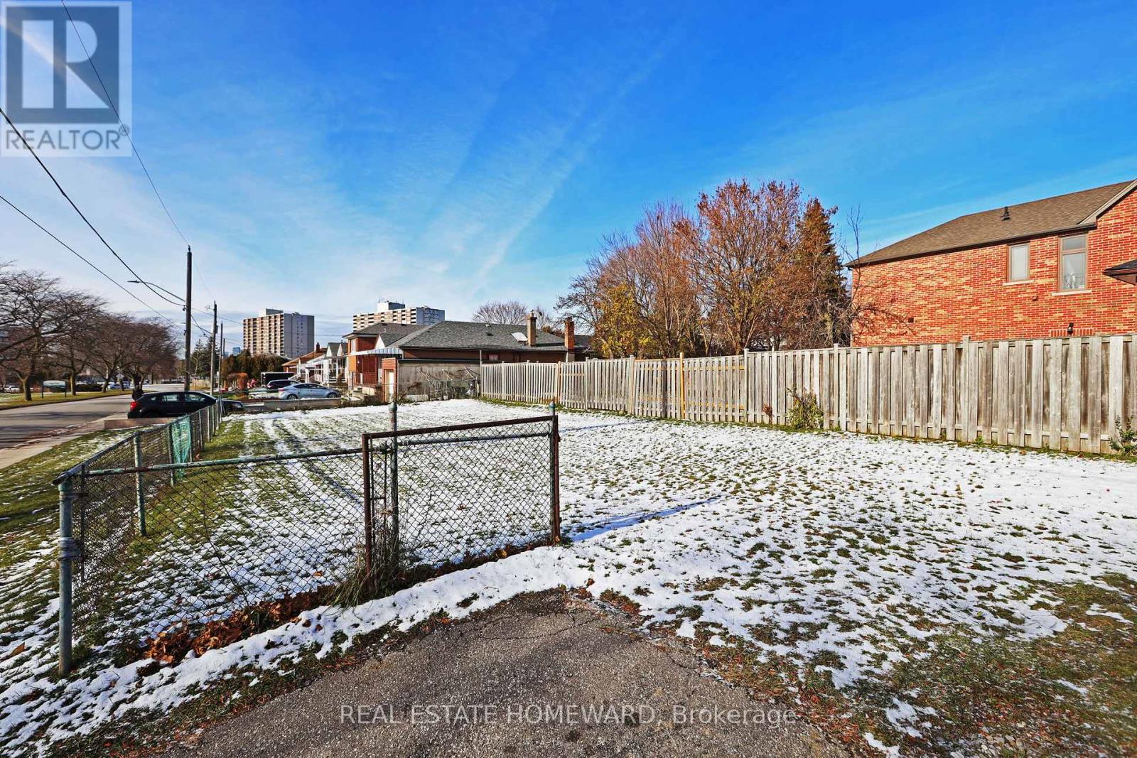 Main - 2 Harris Park Drive, Toronto, Ontario M1L 2Z9 - Photo 28 - E12586792