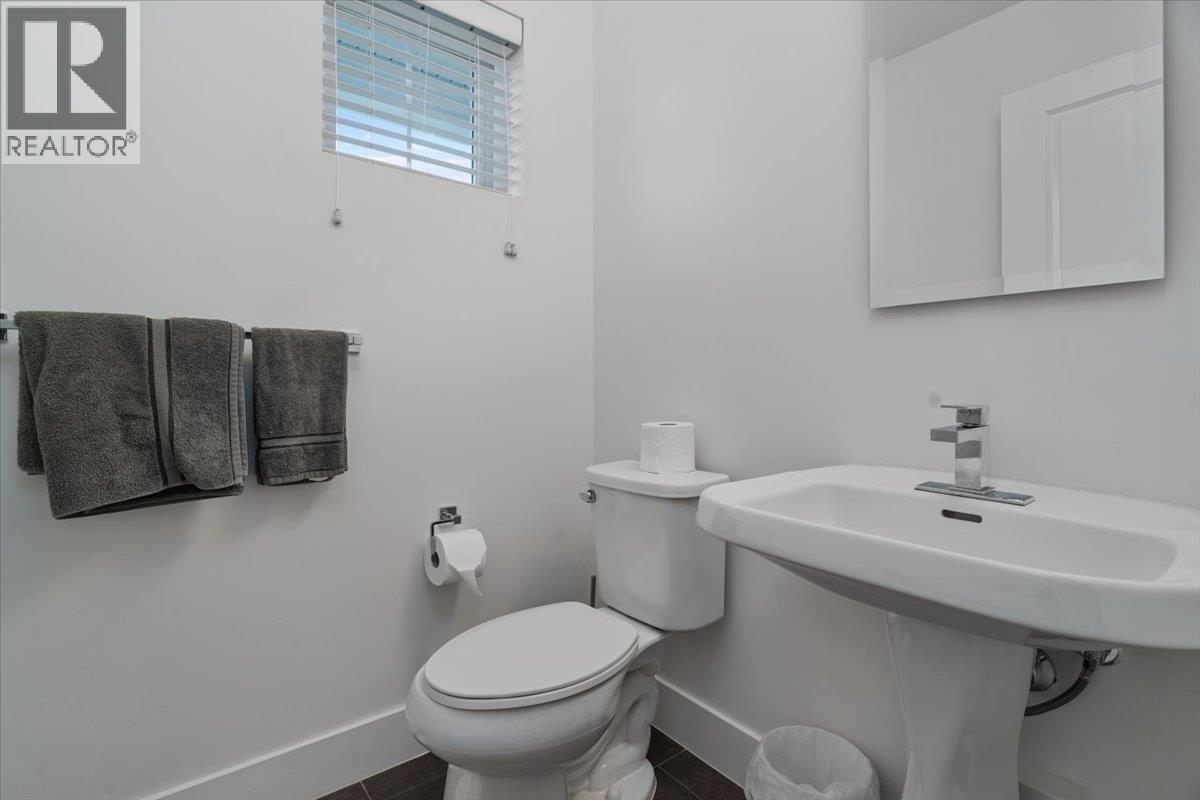 10516 Robertson Street, Maple Ridge, British Columbia  V2W 0H8 - Photo 13 - R3071644