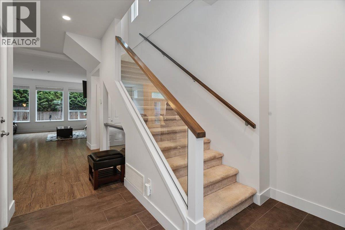 10516 Robertson Street, Maple Ridge, British Columbia  V2W 0H8 - Photo 3 - R3071644