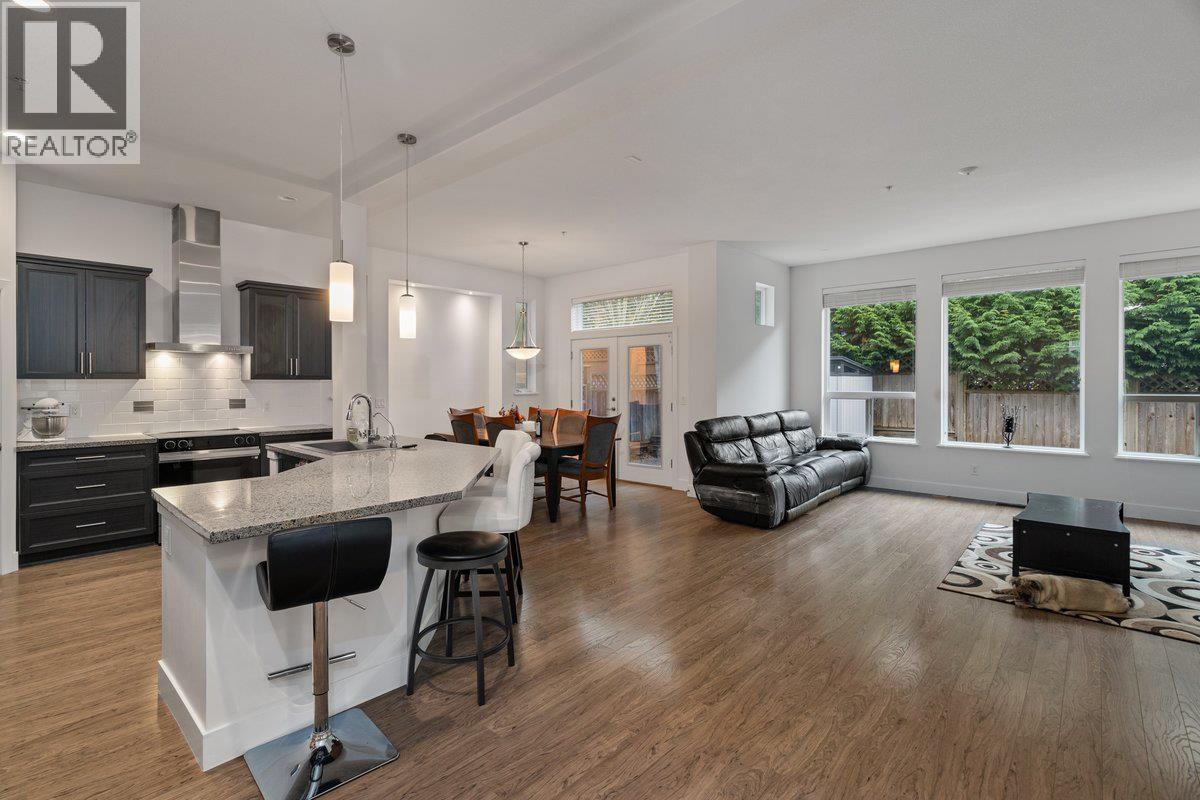 10516 Robertson Street, Maple Ridge, British Columbia  V2W 0H8 - Photo 4 - R3071644