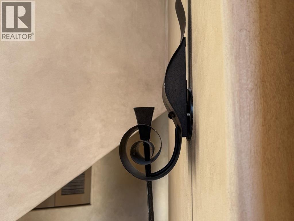 3359 Osprey Place, Whistler, British Columbia  V8E 0B8 - Photo 19 - R3071671