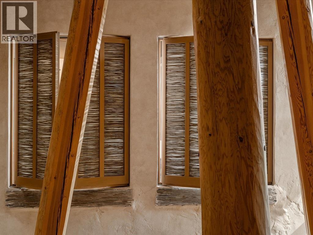 3359 Osprey Place, Whistler, British Columbia  V8E 0B8 - Photo 32 - R3071671