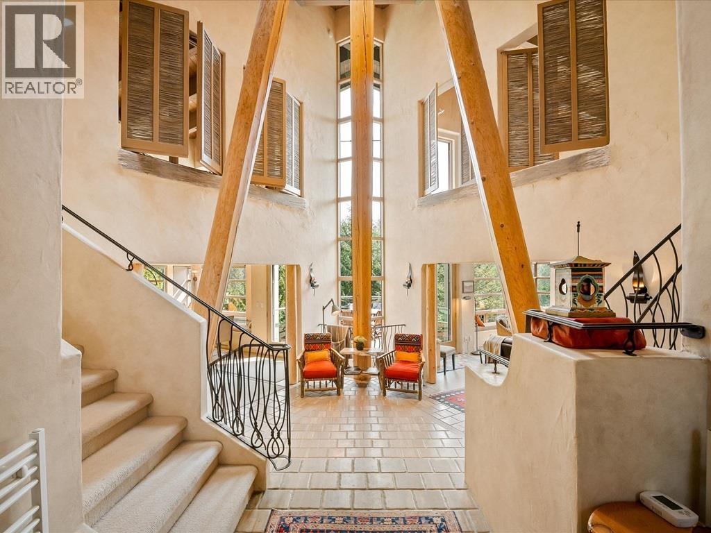 3359 Osprey Place, Whistler, British Columbia  V8E 0B8 - Photo 4 - R3071671