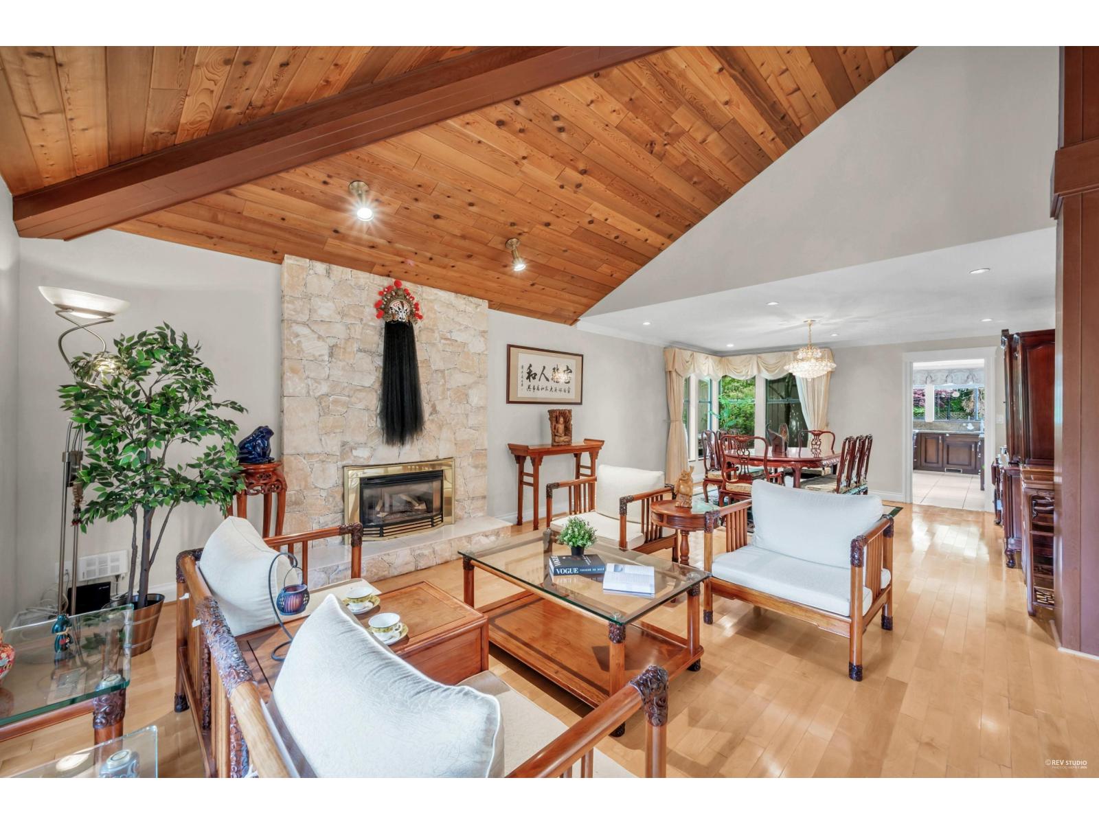 11681 Summit Crescent, Delta, British Columbia  V4E 2Z2 - Photo 4 - R3071624