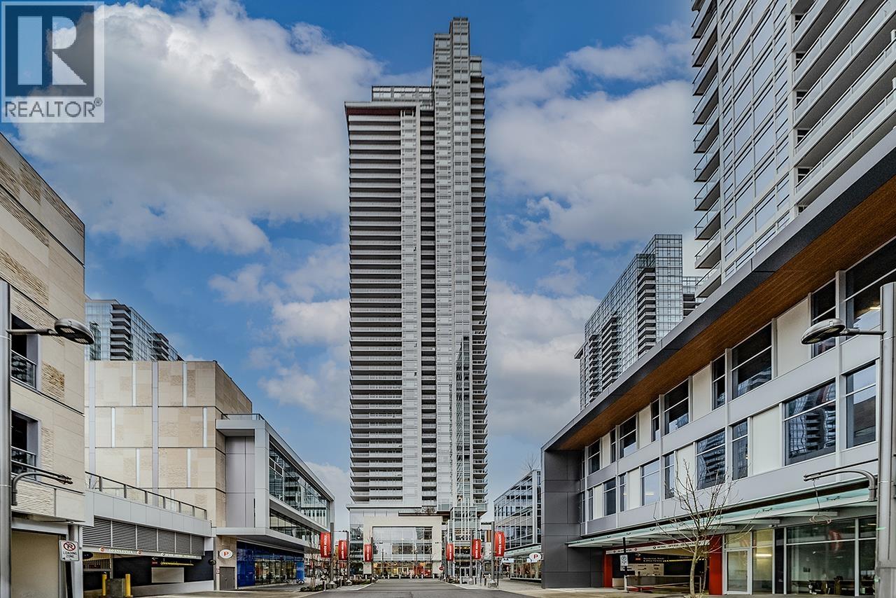 607 4670 ASSEMBLY WAY, Burnaby, British Columbia