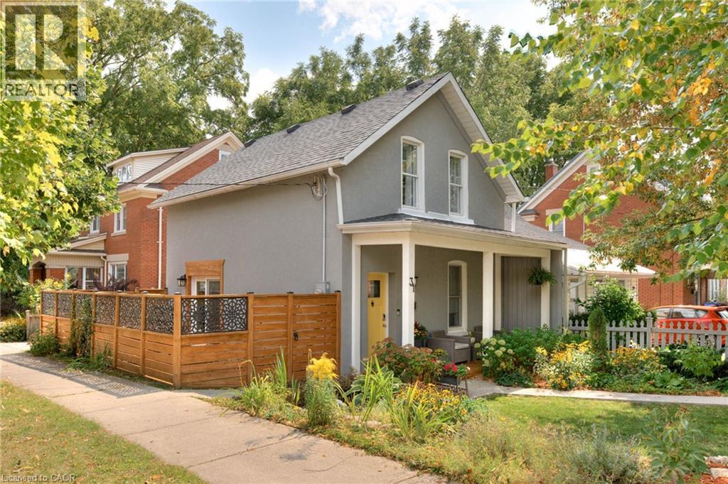 31 Andrew Street, Kitchener, Ontario  N2H 5R1 - Photo 3 - 40766876