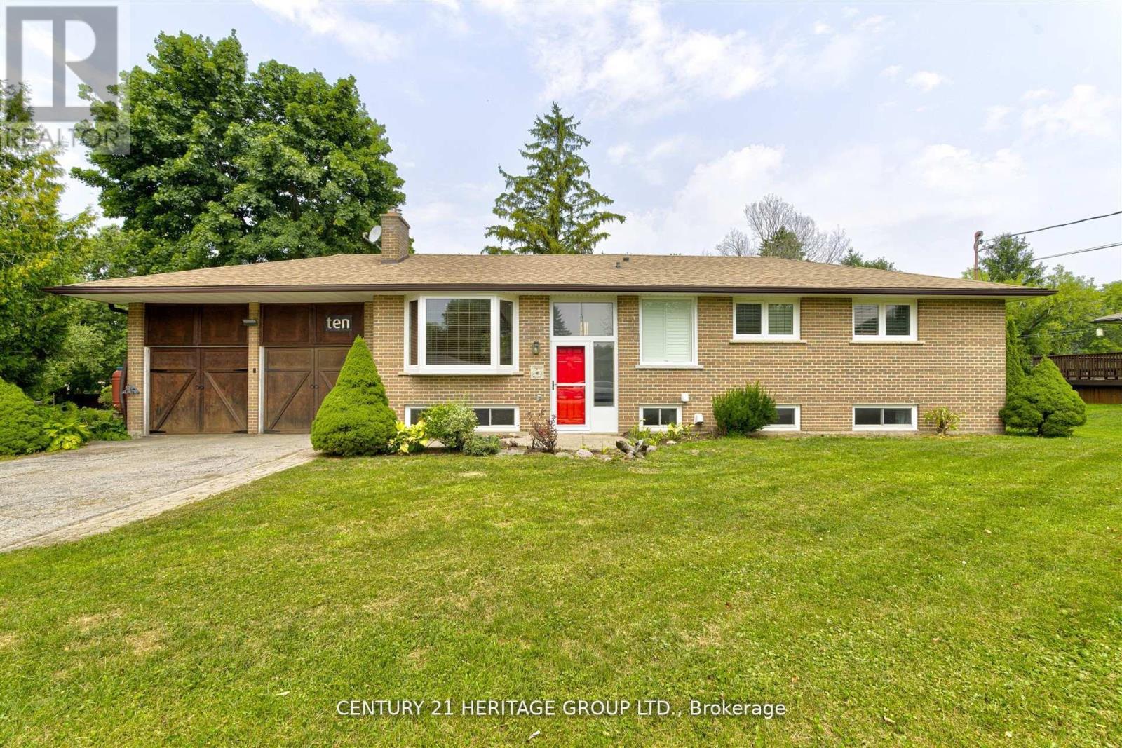 10 Bachly Crescent, King, Ontario  L7B 0E8 - Photo 1 - N12564078