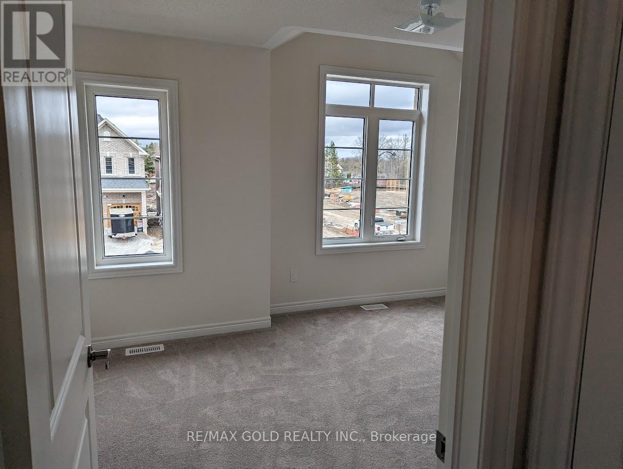 1345 Davis Loop, Innisfil, Ontario  L0L 0B1 - Photo 14 - N12594082