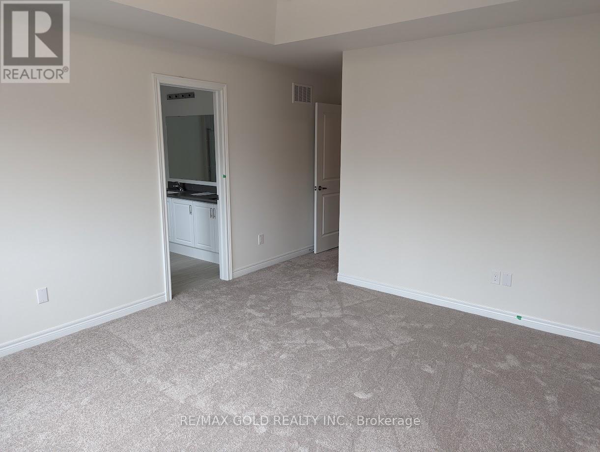 1345 Davis Loop, Innisfil, Ontario  L0L 0B1 - Photo 8 - N12594082