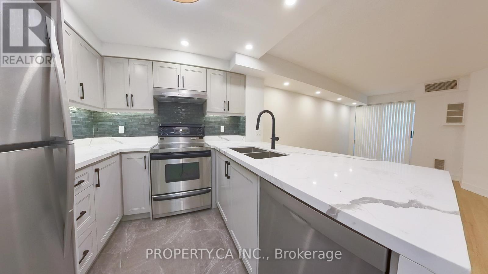 714 - 5 Emerald Lane, Vaughan, Ontario  L4J 8P7 - Photo 4 - N12595992