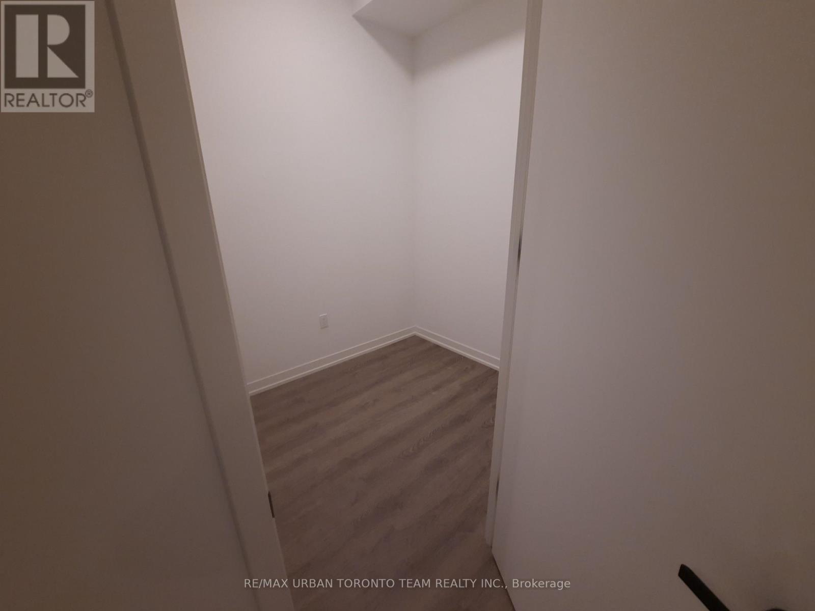 3615 - 8 Interchange Way, Vaughan, Ontario  L4K 5Z7 - Photo 12 - N12596000