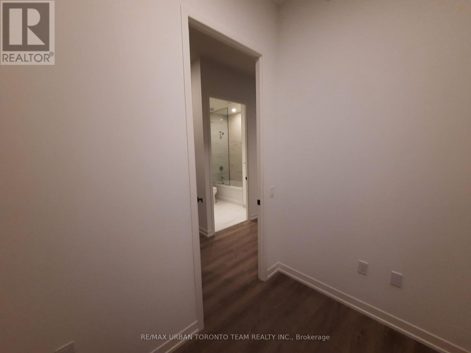 3615 - 8 Interchange Way, Vaughan, Ontario  L4K 5Z7 - Photo 13 - N12596000