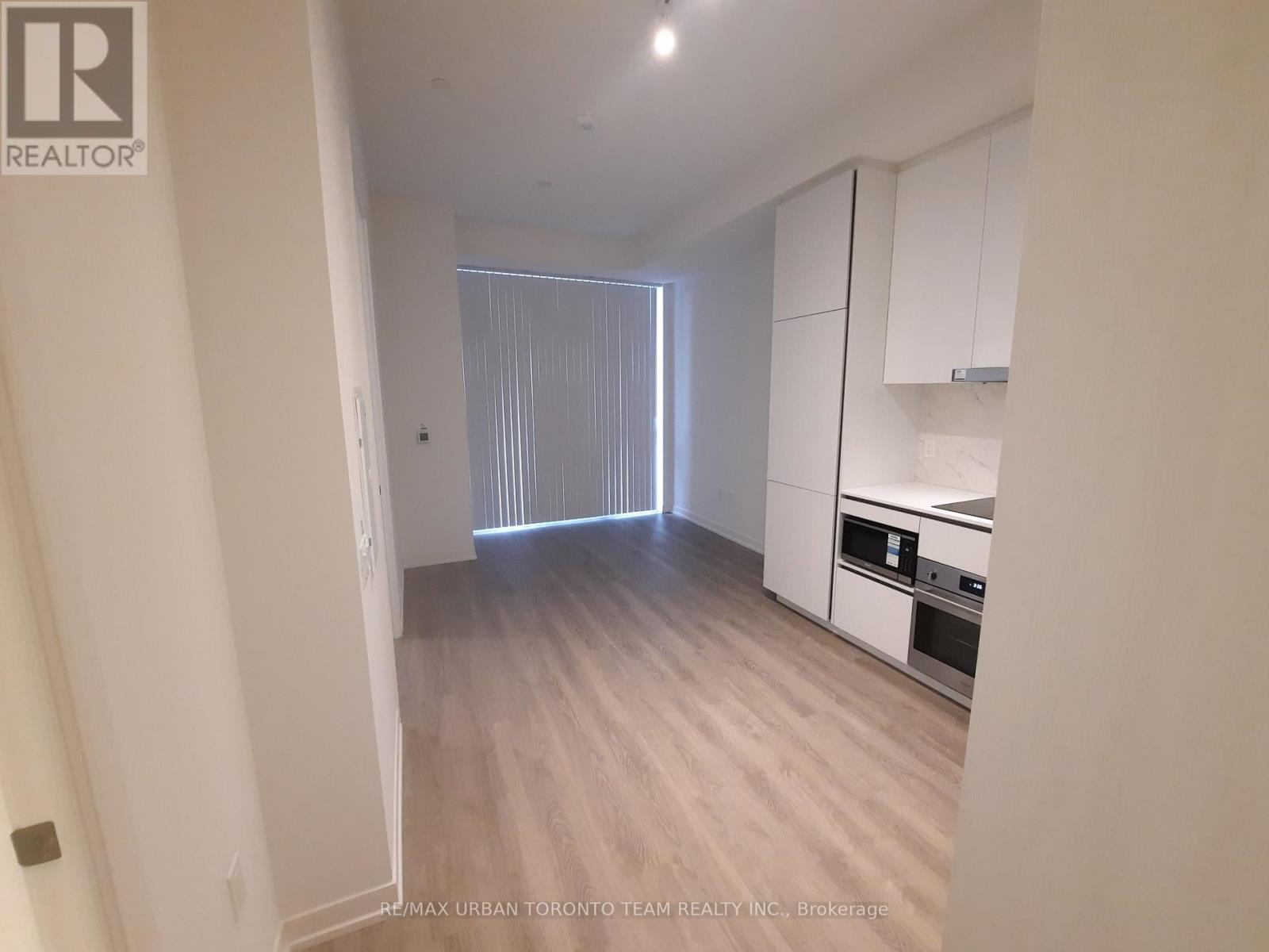 3615 - 8 Interchange Way, Vaughan, Ontario  L4K 5Z7 - Photo 7 - N12596000