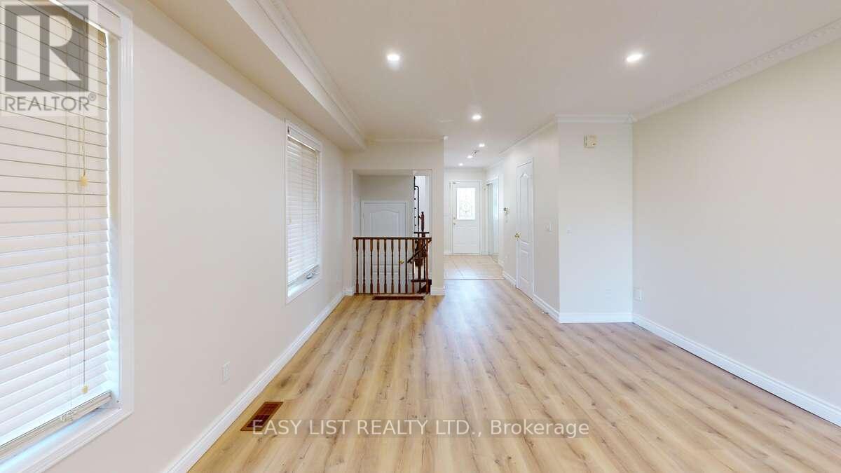 71 Beavervalley Drive, Brampton (Fletcher's Meadow), Ontario  L7A 3R3 - Photo 12 - W12595986