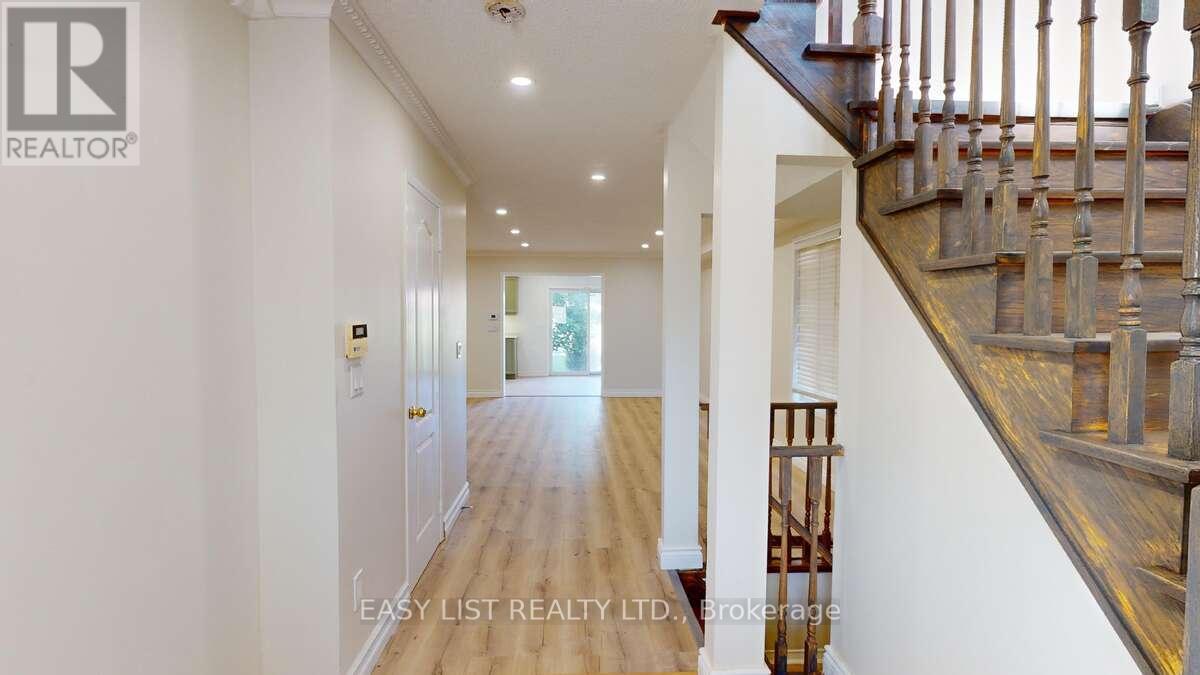 71 Beavervalley Drive, Brampton (Fletcher's Meadow), Ontario  L7A 3R3 - Photo 13 - W12595986