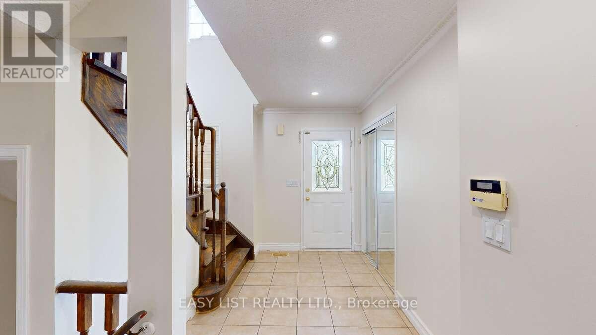 71 Beavervalley Drive, Brampton (Fletcher's Meadow), Ontario  L7A 3R3 - Photo 14 - W12595986