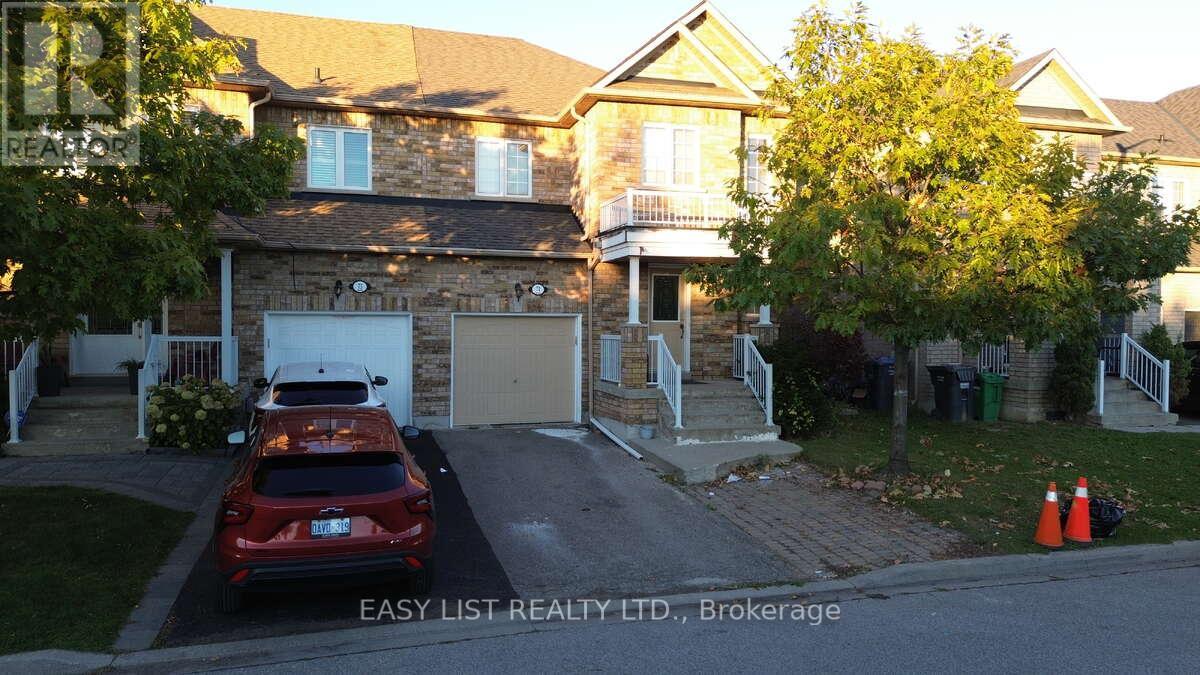 71 Beavervalley Drive, Brampton (Fletcher's Meadow), Ontario  L7A 3R3 - Photo 2 - W12595986