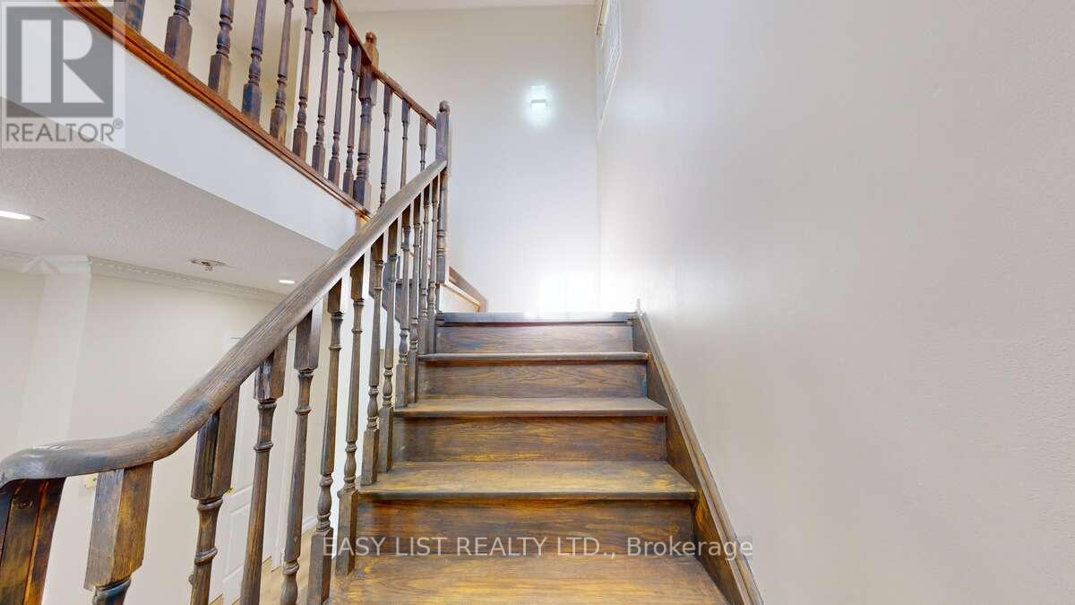 71 Beavervalley Drive, Brampton (Fletcher's Meadow), Ontario  L7A 3R3 - Photo 21 - W12595986