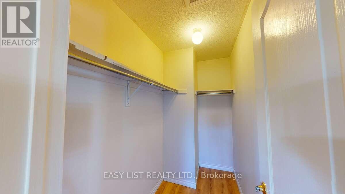 71 Beavervalley Drive, Brampton (Fletcher's Meadow), Ontario  L7A 3R3 - Photo 29 - W12595986