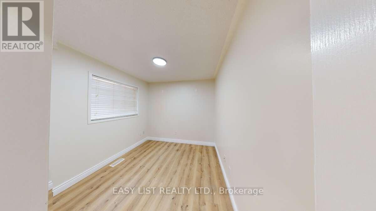 71 Beavervalley Drive, Brampton (Fletcher's Meadow), Ontario  L7A 3R3 - Photo 33 - W12595986