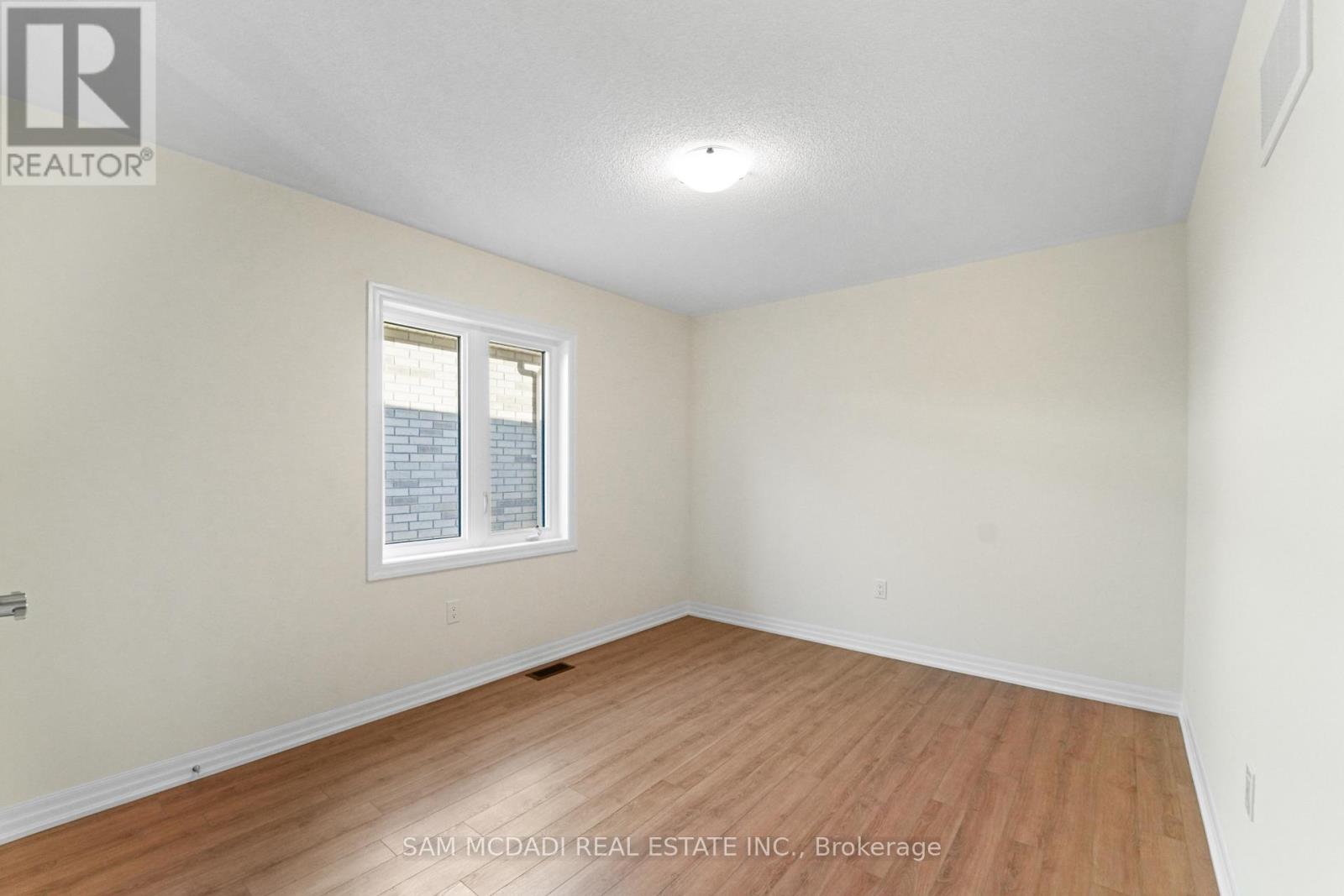 37 Southbury Manor (Upper) Drive, Caledon, Ontario L7E 1X7 - Photo 29 - W12595996