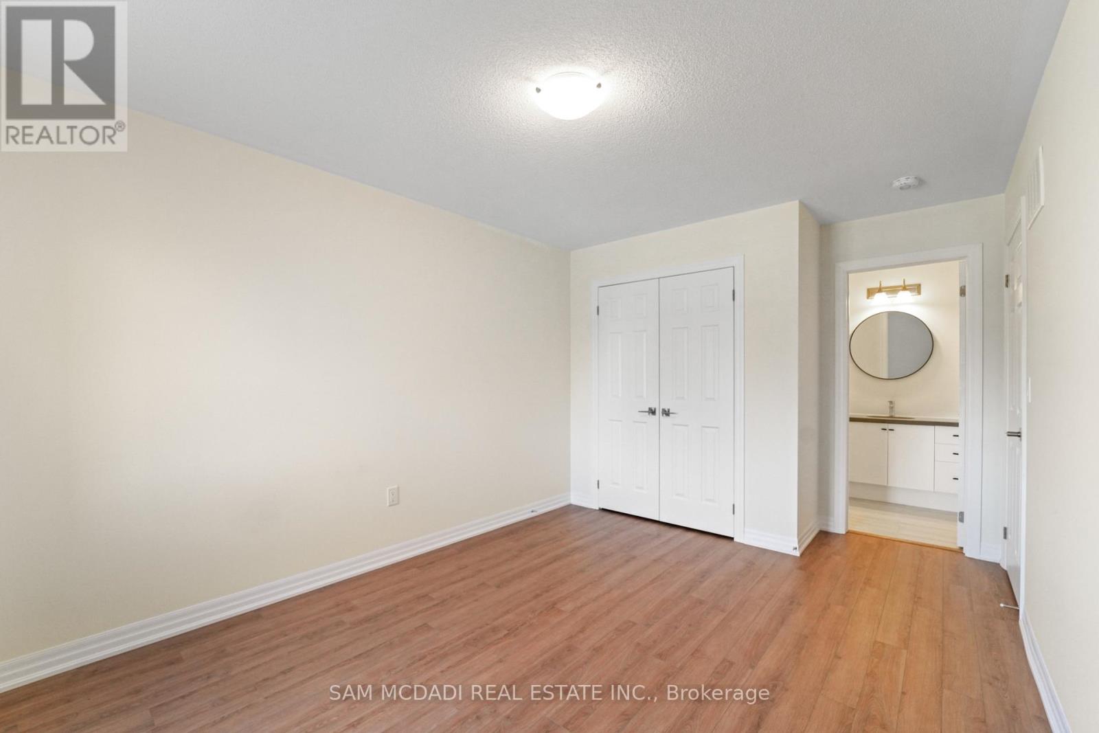 37 Southbury Manor (Upper) Drive, Caledon, Ontario L7E 1X7 - Photo 35 - W12595996