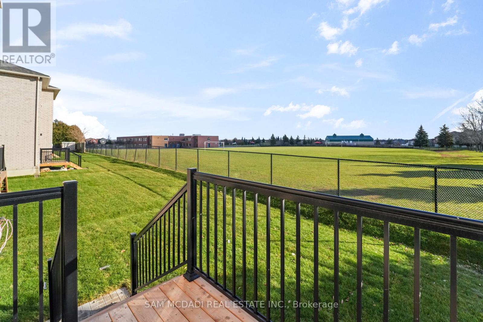 37 Southbury Manor (Upper) Drive, Caledon, Ontario L7E 1X7 - Photo 37 - W12595996