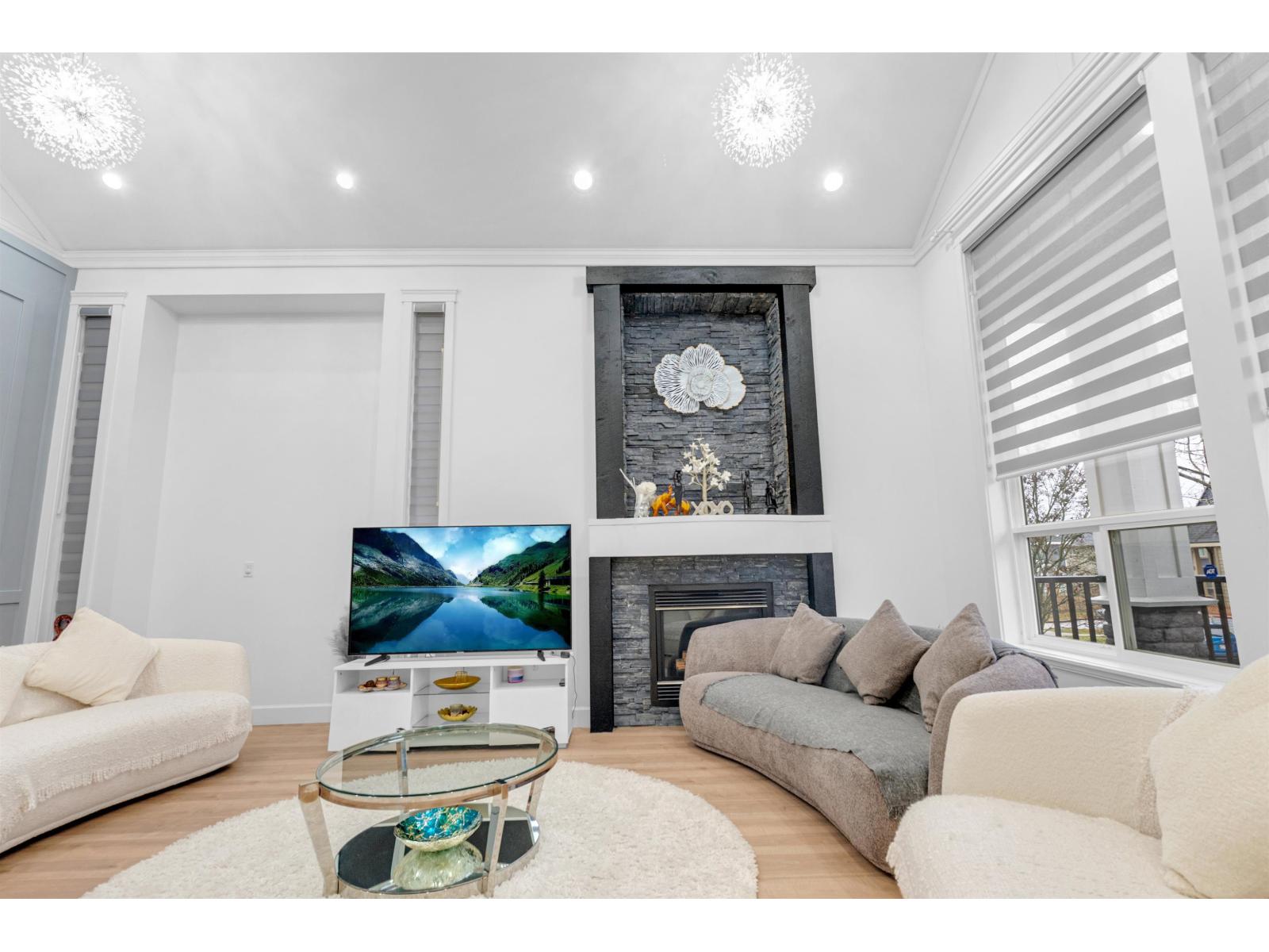 18358 67 Avenue, Surrey, British Columbia  V3S 1E5 - Photo 6 - R3071369