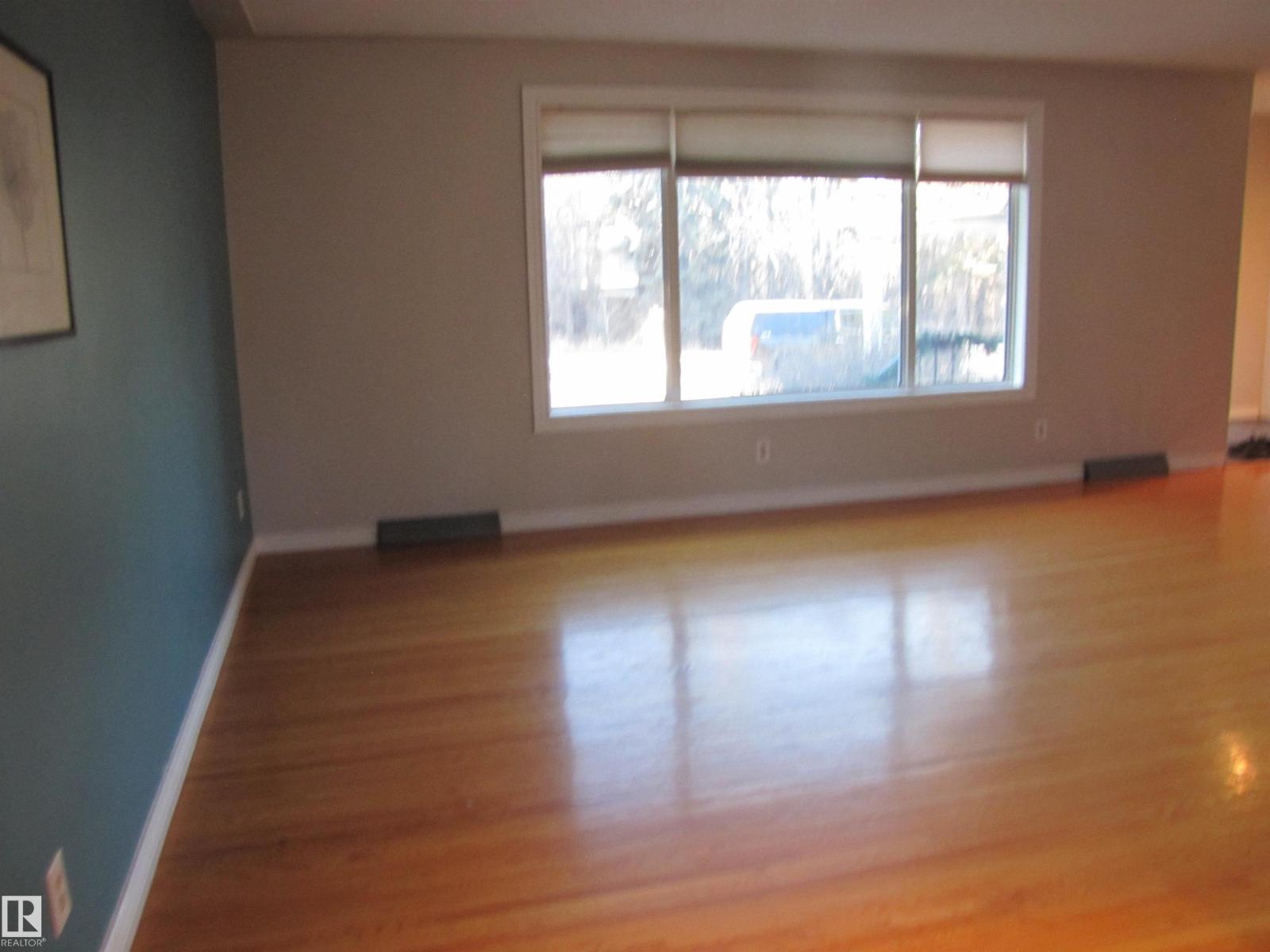 7135 87 St Nw, Edmonton, Alberta  T6C 3G1 - Photo 7 - E4461466