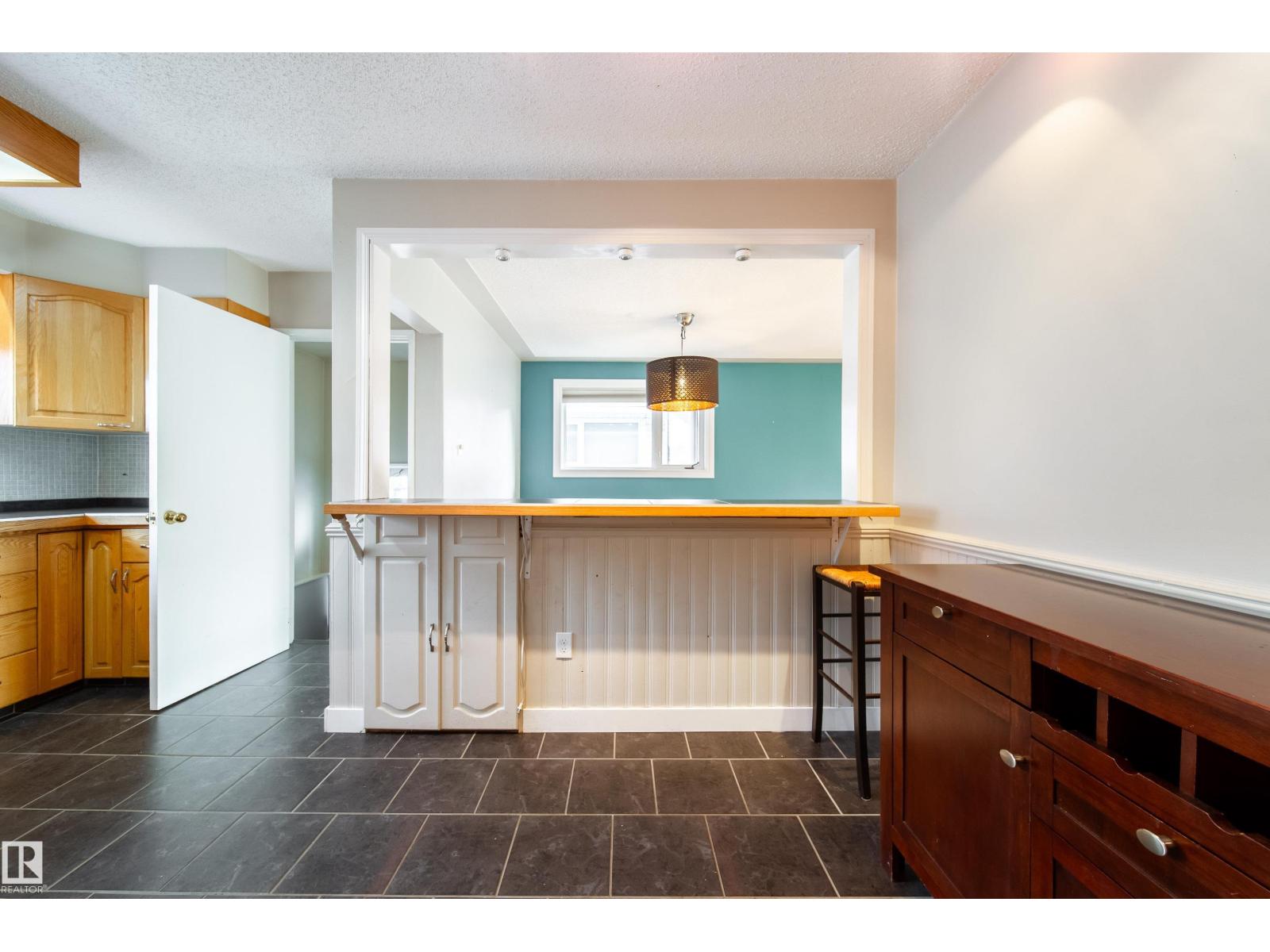 7135 87 St Nw, Edmonton, Alberta  T6C 3G1 - Photo 11 - E4461466