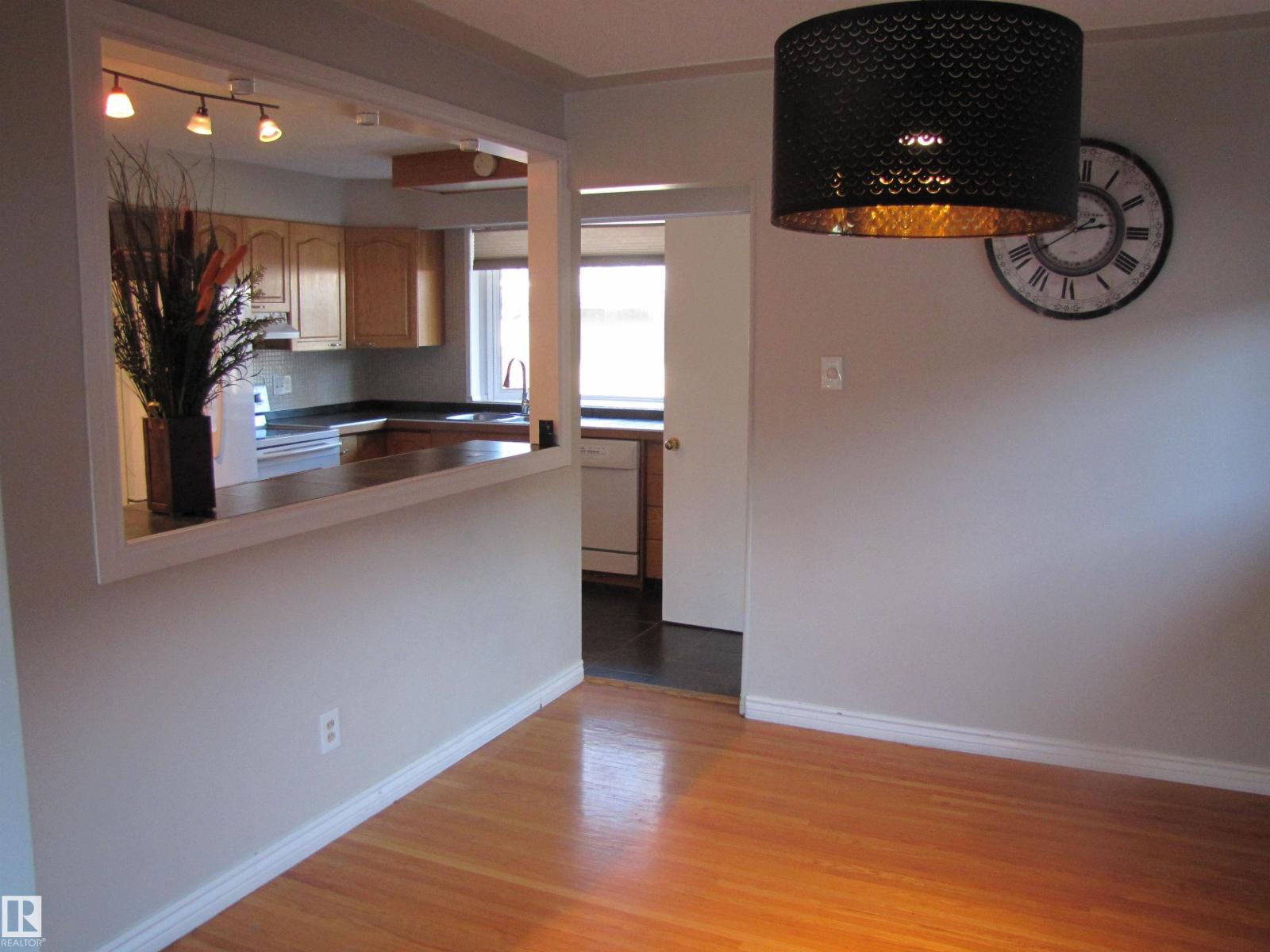 7135 87 St Nw, Edmonton, Alberta  T6C 3G1 - Photo 8 - E4461466