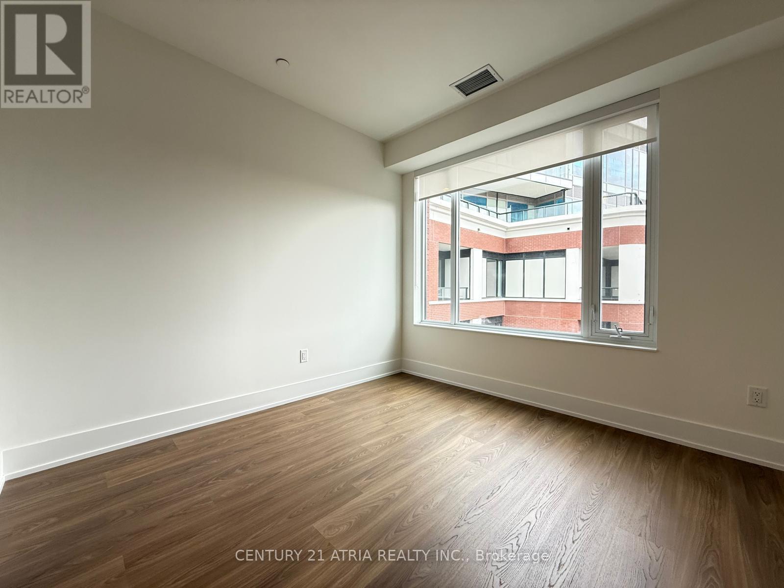 702 - 259 The Kingsway, Toronto, Ontario  M9A 0G2 - Photo 6 - W12595948