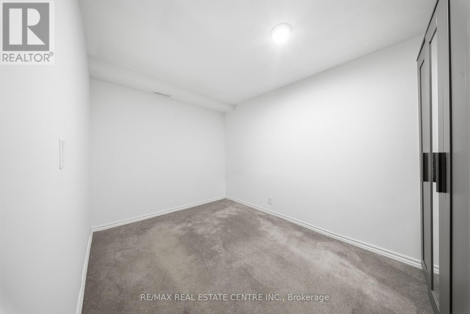 3316 Lady Slipper Court, Mississauga, Ontario  L5N 6A9 - Photo 36 - W12595972