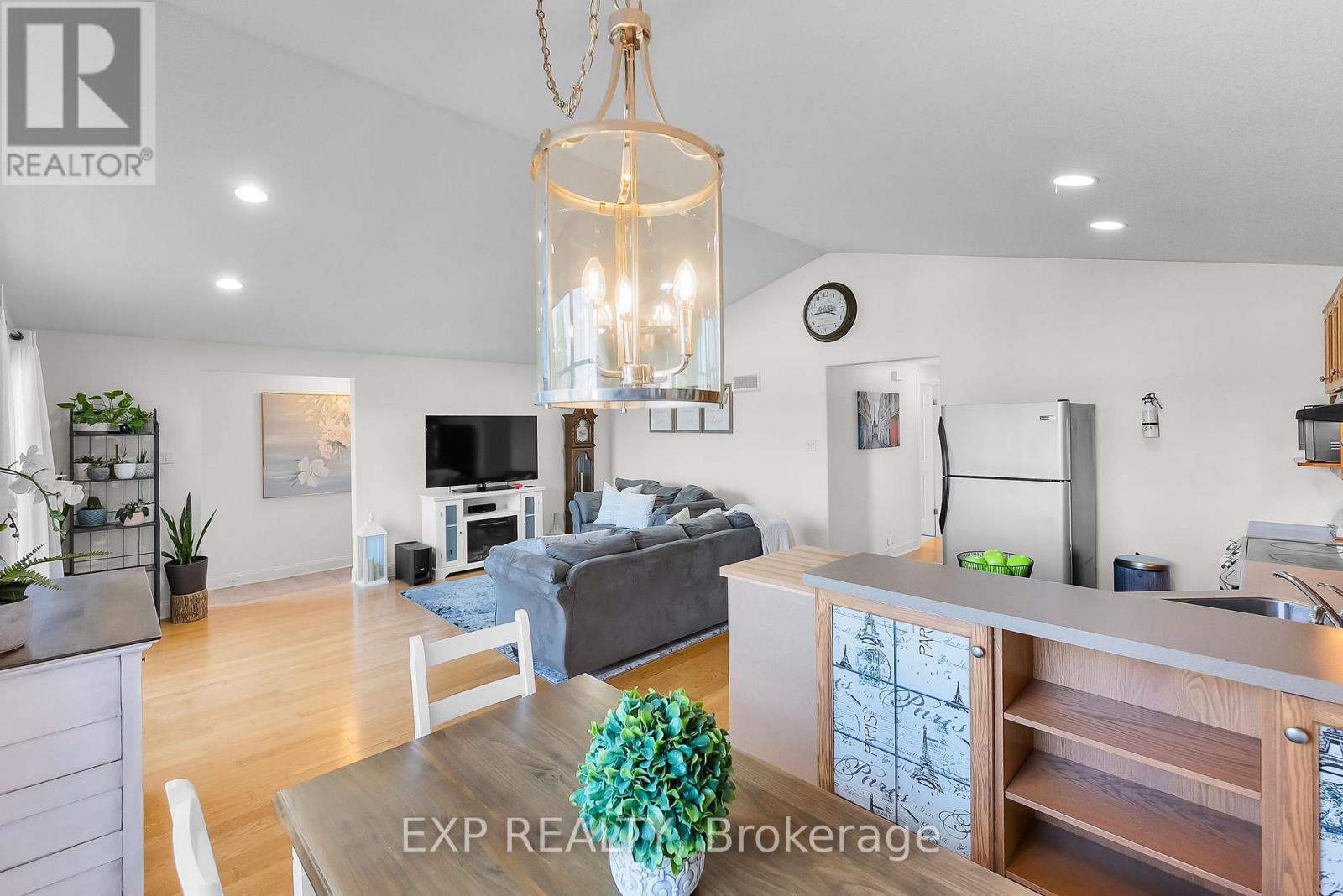 7321 Dorchester Road, Niagara Falls, Ontario  L2G 5V8 - Photo 16 - X12596020