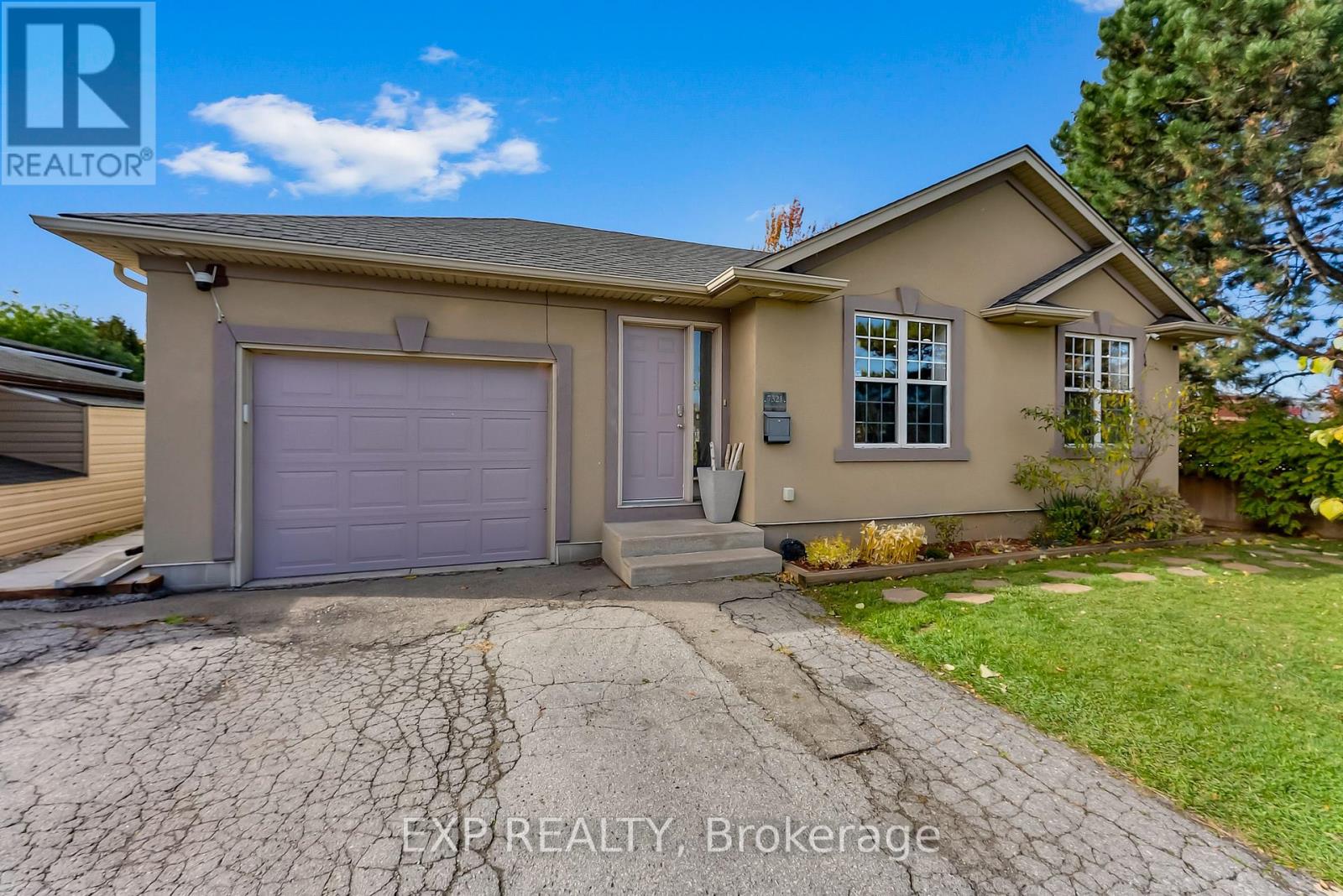 7321 Dorchester Road, Niagara Falls, Ontario  L2G 5V8 - Photo 3 - X12596020