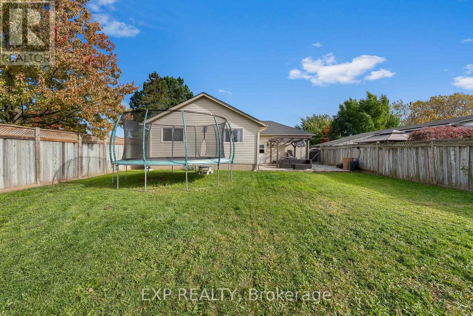 7321 Dorchester Road, Niagara Falls, Ontario  L2G 5V8 - Photo 37 - X12596020