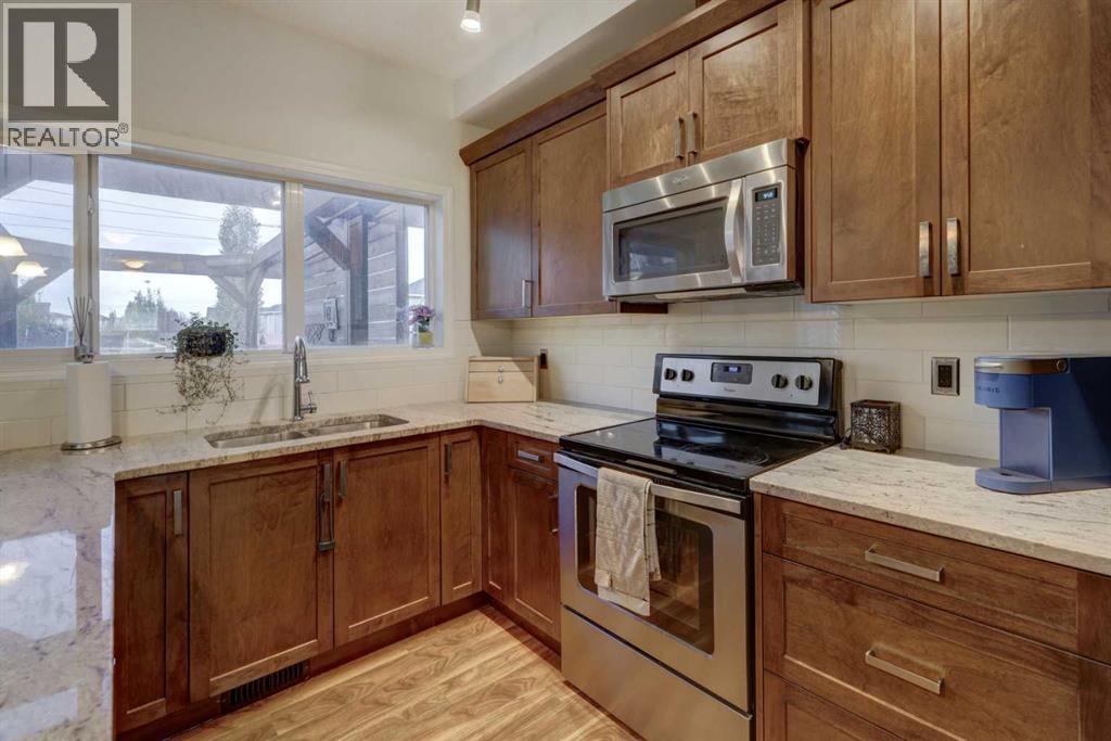 468 Hillcrest Circle Sw, Airdrie, Alberta  T4B 4B3 - Photo 6 - A2262525