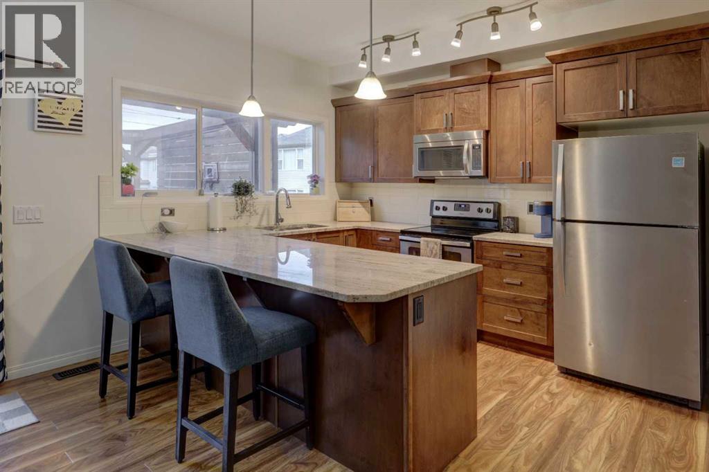 468 Hillcrest Circle Sw, Airdrie, Alberta  T4B 4B3 - Photo 4 - A2262525