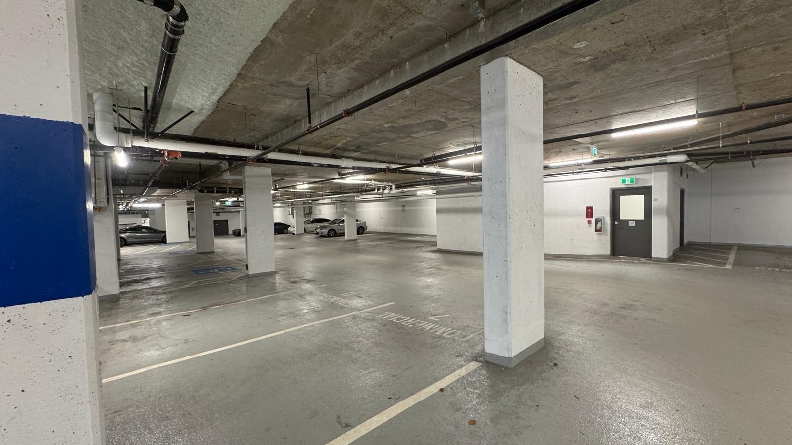 101 9675 King George Boulevard, Surrey, British Columbia  V3T 0T7 - Photo 5 - C8074230