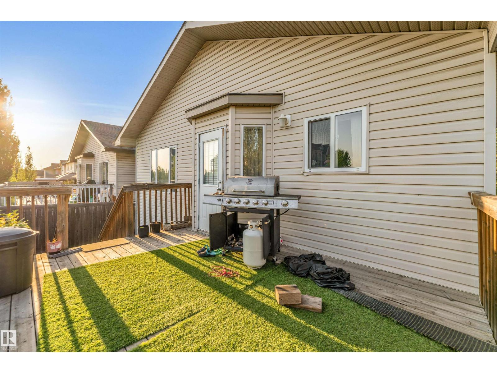 3015 24 Av Nw, Edmonton, Alberta  T6T 0G7 - Photo 11 - E4467279