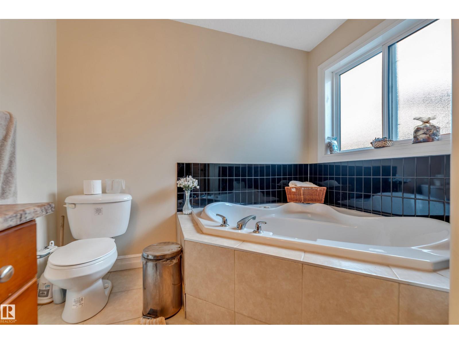 3015 24 Av Nw, Edmonton, Alberta  T6T 0G7 - Photo 34 - E4467279