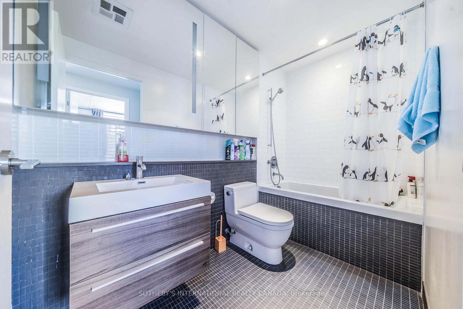 305 - 8 Dovercourt Road, Toronto, Ontario  M6J 0B6 - Photo 14 - C12596026