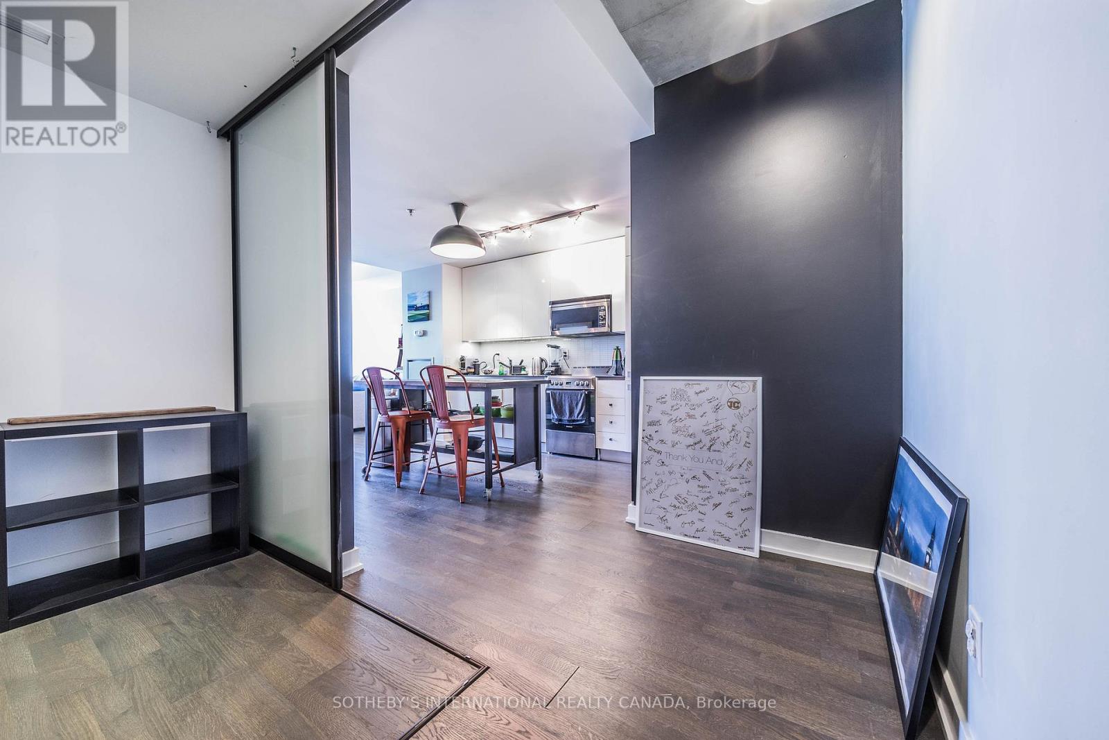 305 - 8 Dovercourt Road, Toronto, Ontario  M6J 0B6 - Photo 3 - C12596026